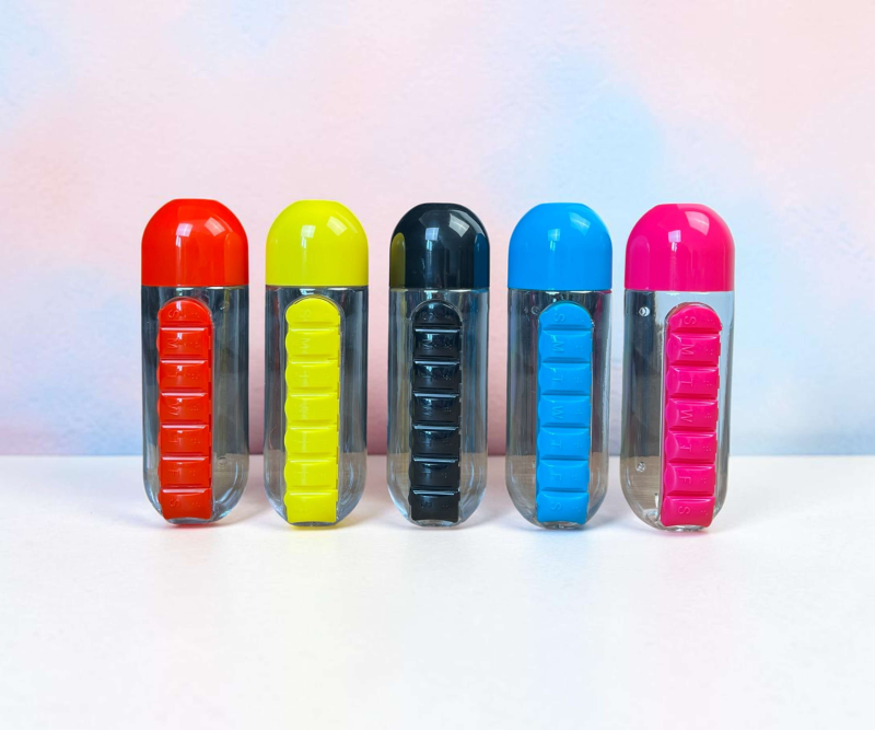 مطارة الماء الذكية 2 في 1 مع منظم أدوية أسبوعي